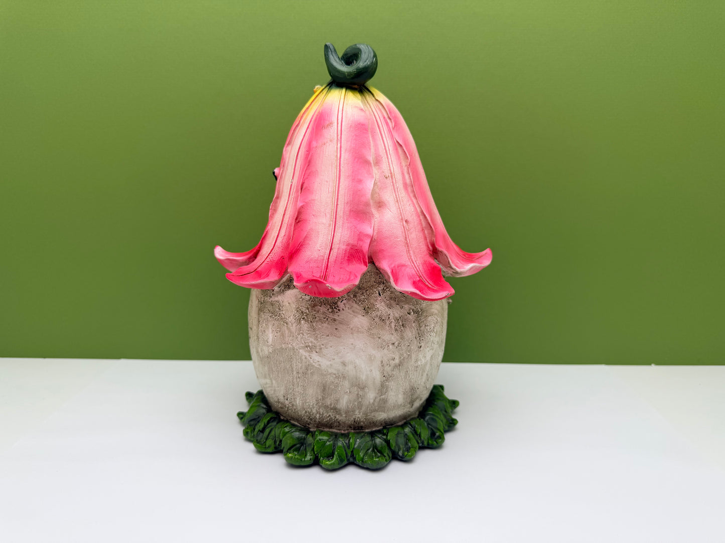 Flower Petal House with LED