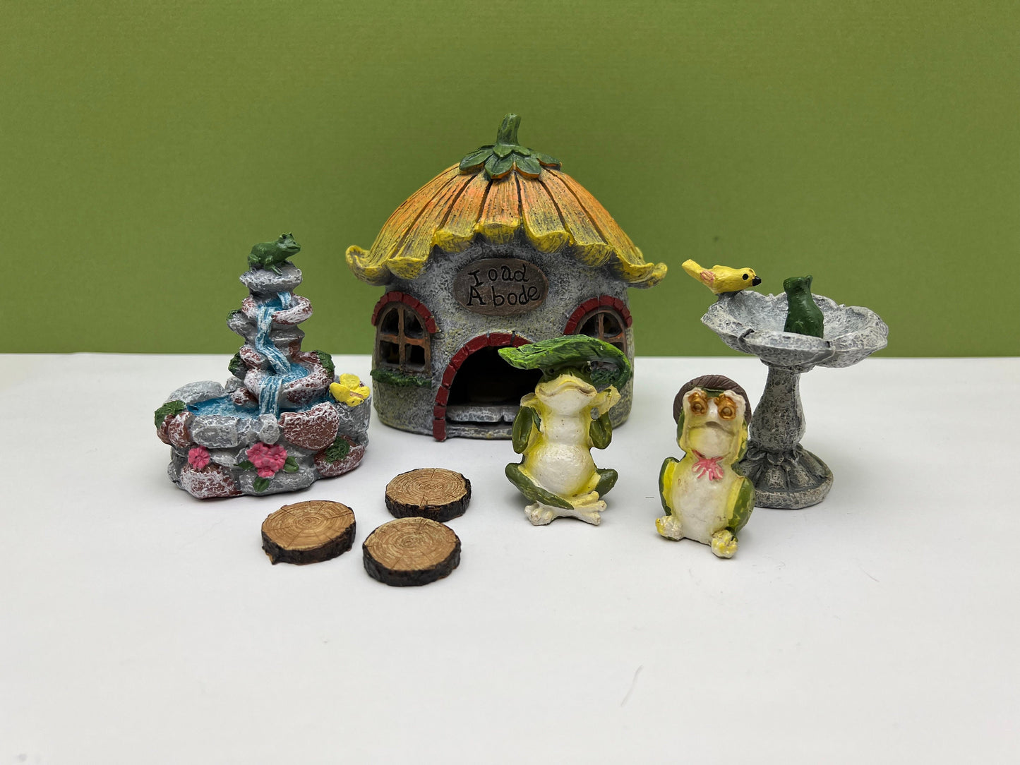 8pc Frog Garden Set