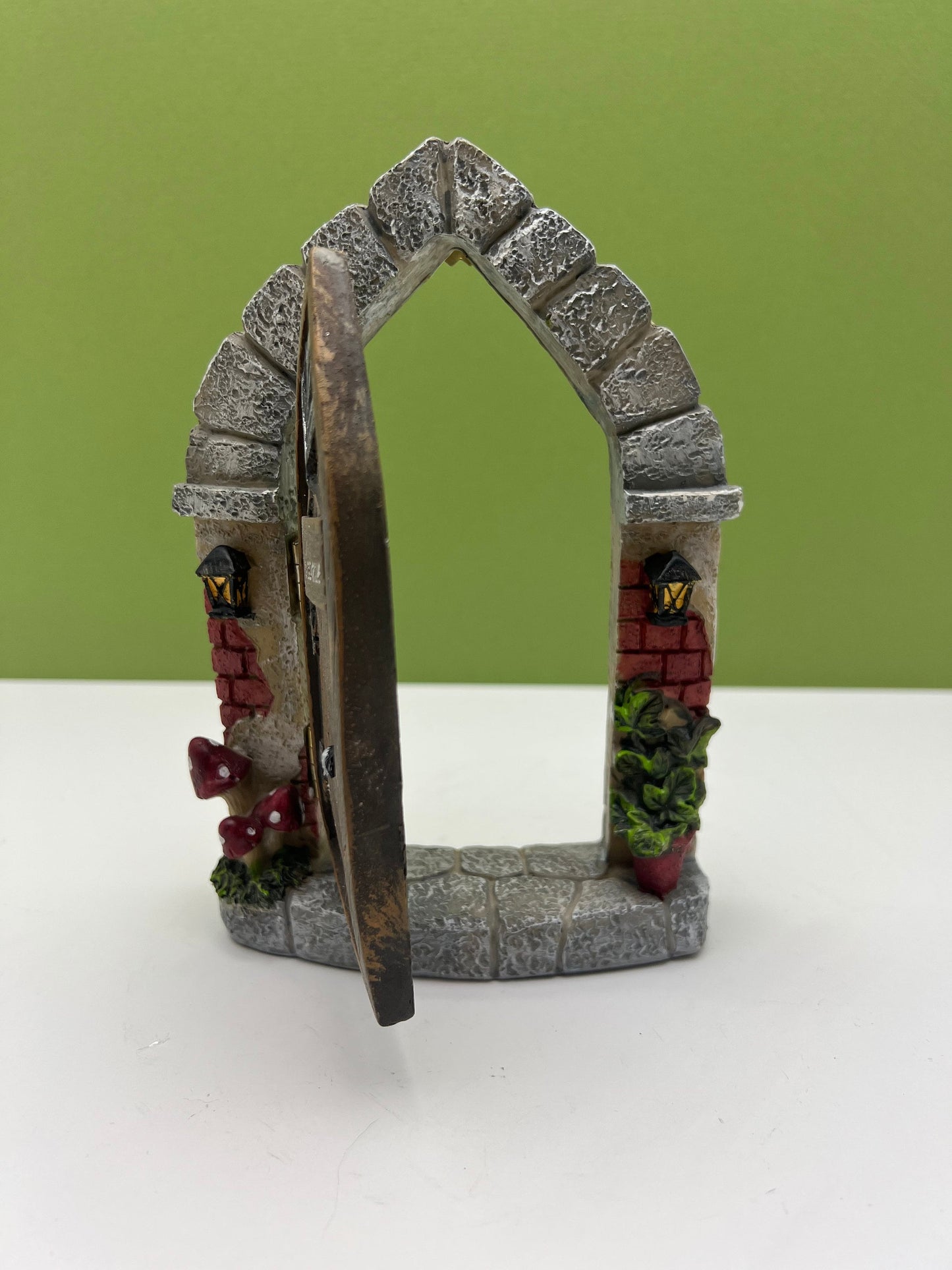 Opening Doorway - Stone with "Welcome"