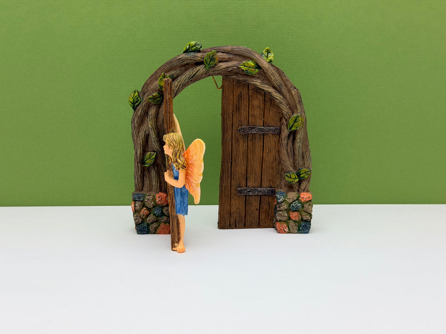 Peeking Fairy in Door