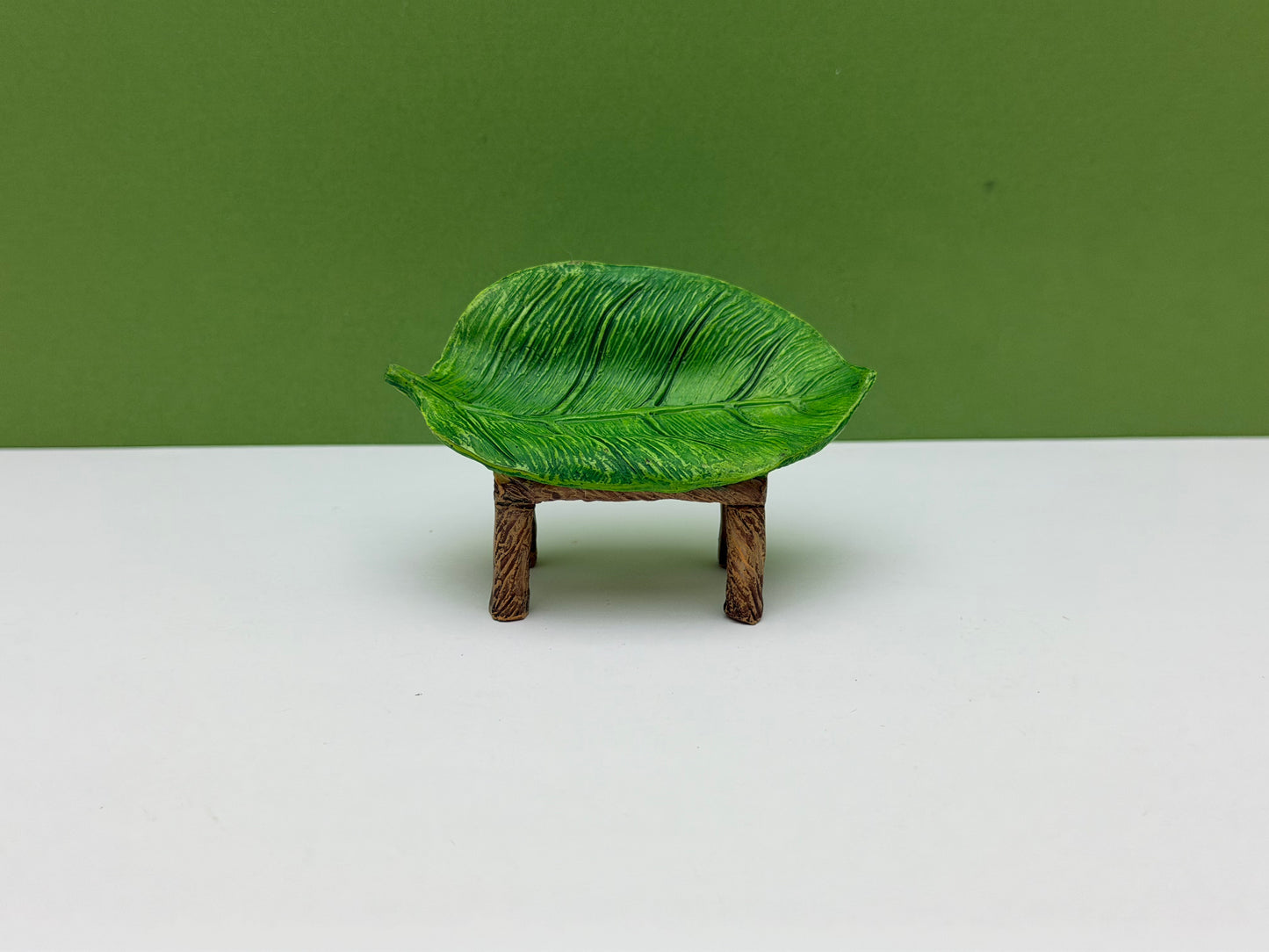 Leaf Bench