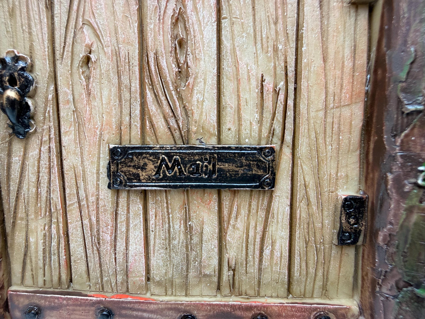 Moss Door with Mail Slot