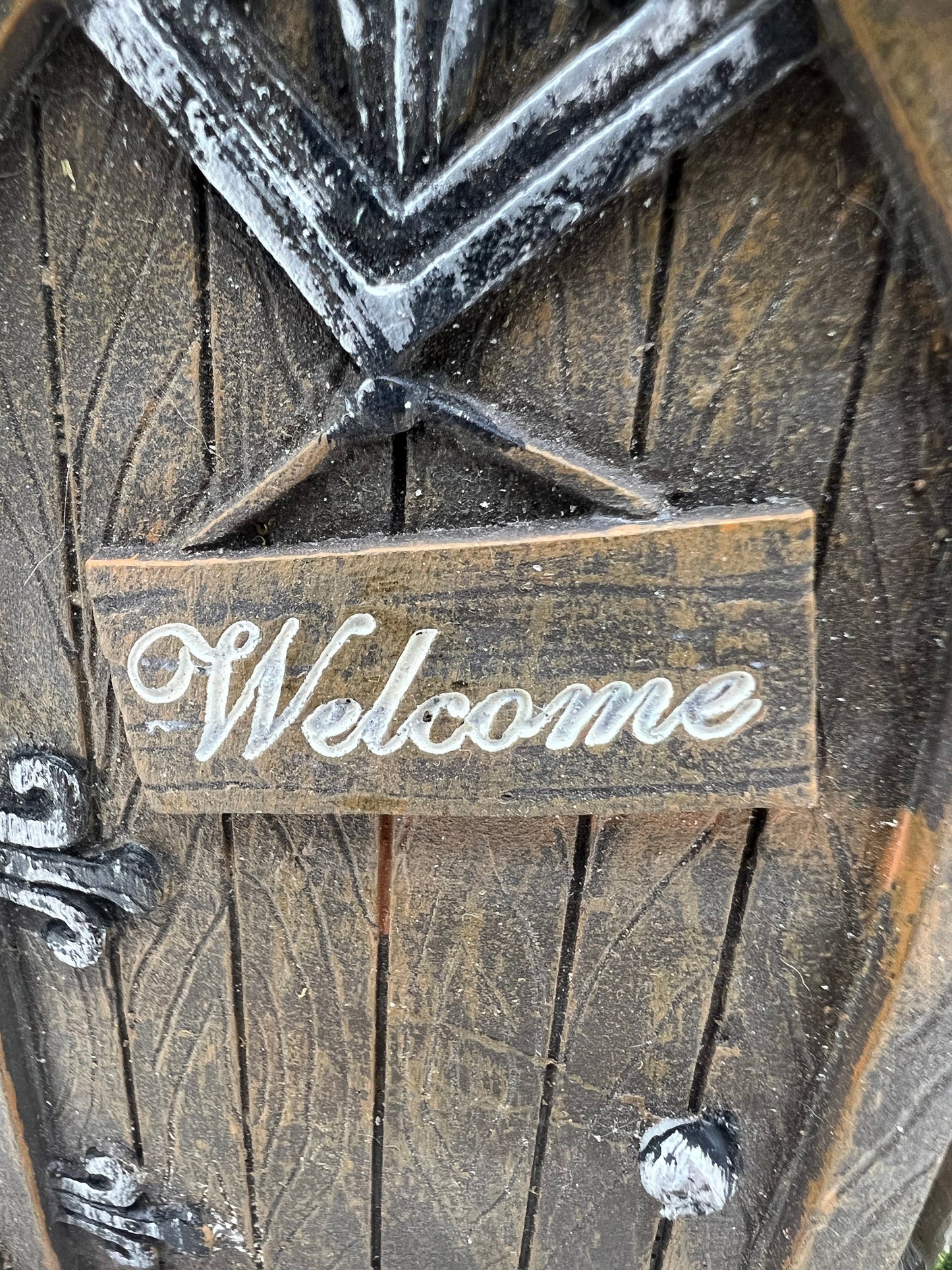 Opening Doorway - Stone with "Welcome"