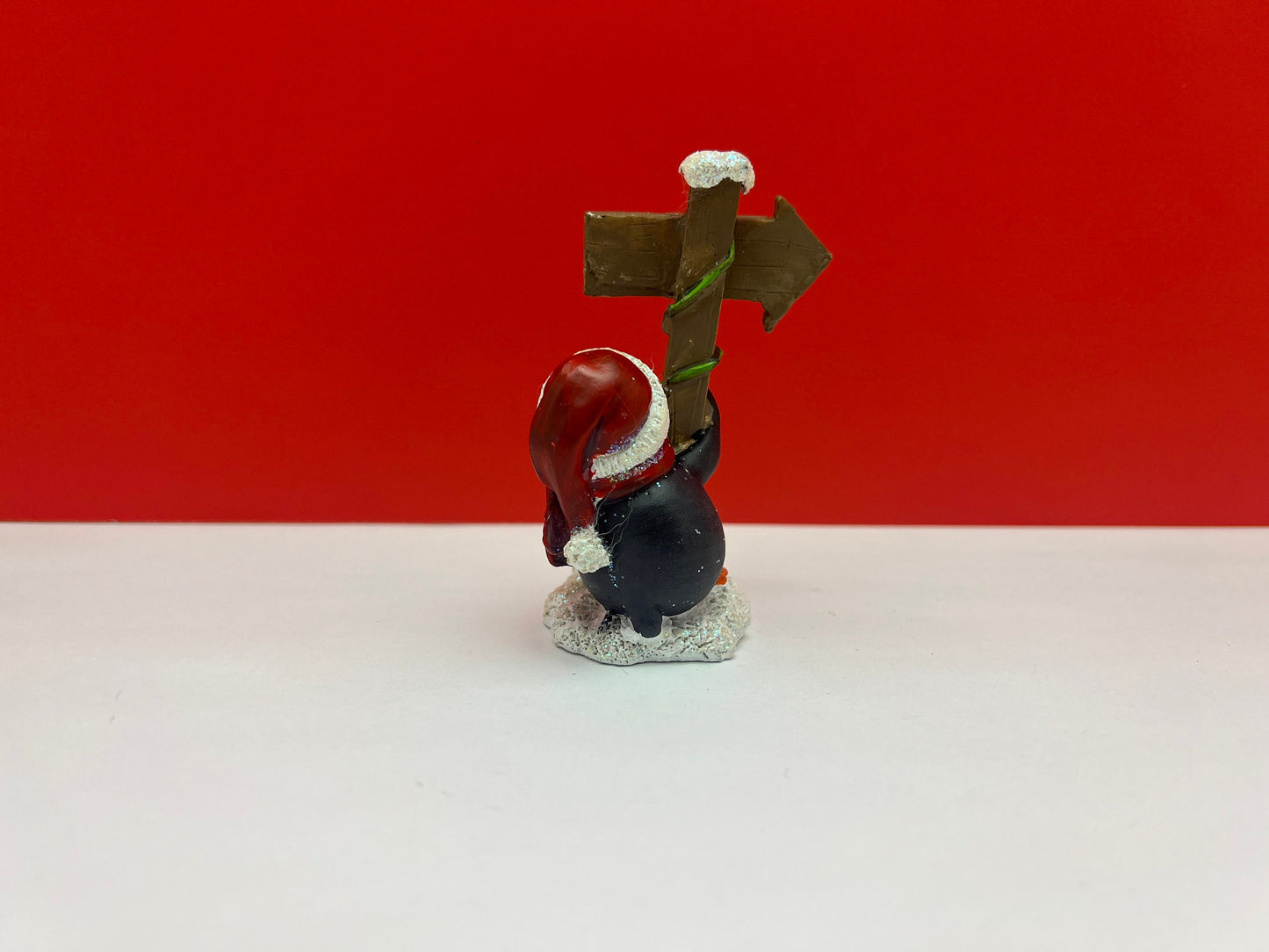 Christmas Penguin with Welcome Sign