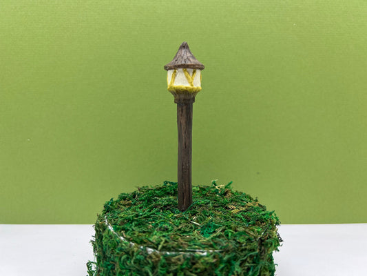 Glow in the Dark Lamppost